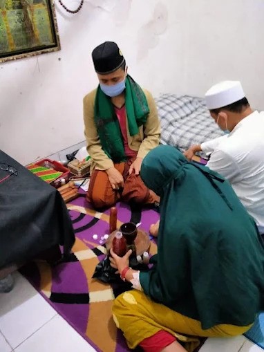 Galeri Klinik Hj. Mak Erot Pondok Gede (6) Galeri Klinik Hj. Mak Erot Pondok Gede (6)